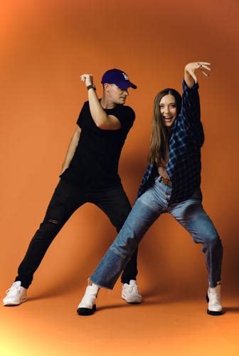 austin telenko|WATCH: Viral TikTok duo, with Elizabethtown native, star in new。